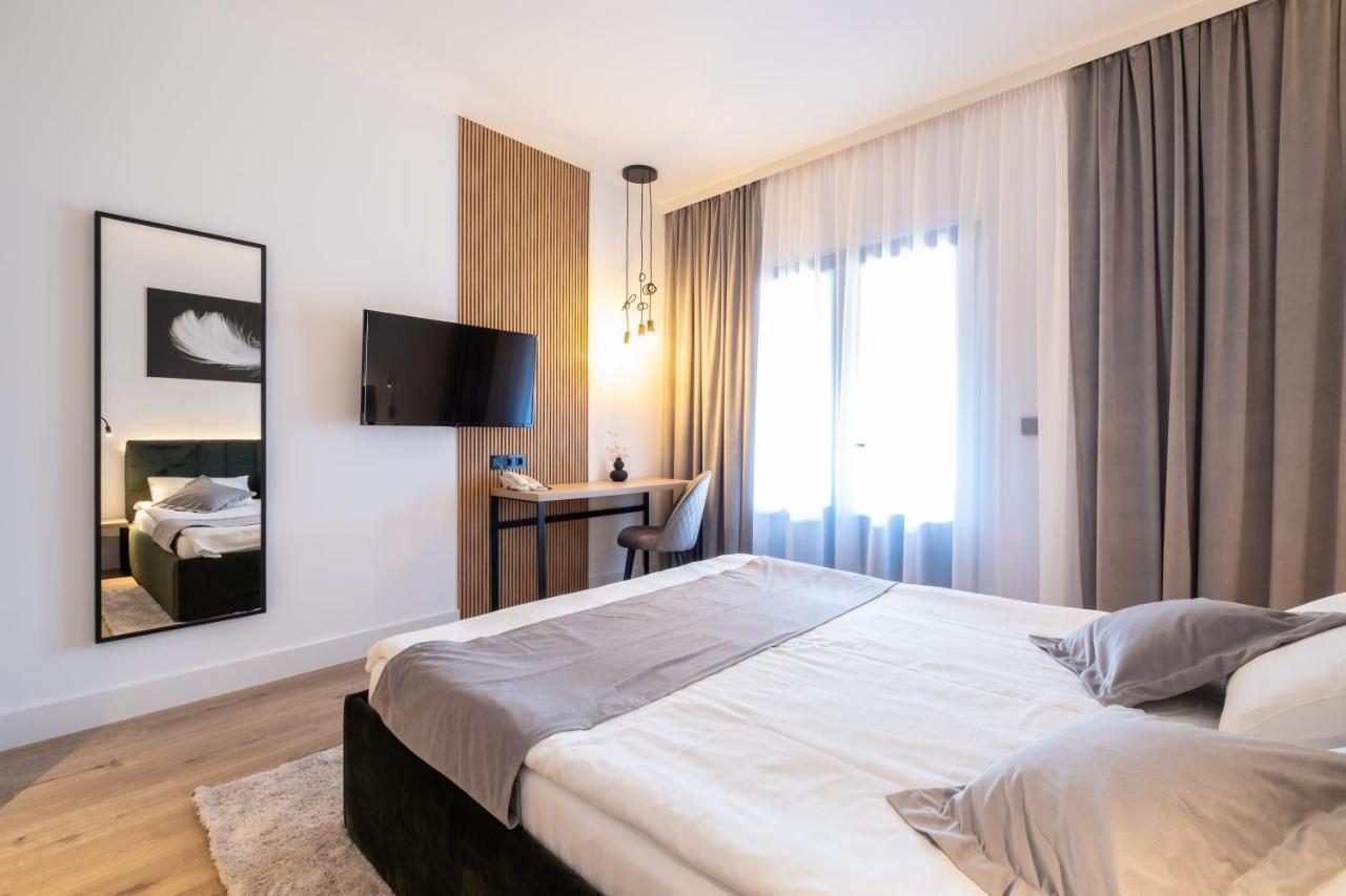 Pensiunea Casa Georgia Comanesti  Exteriör bild
