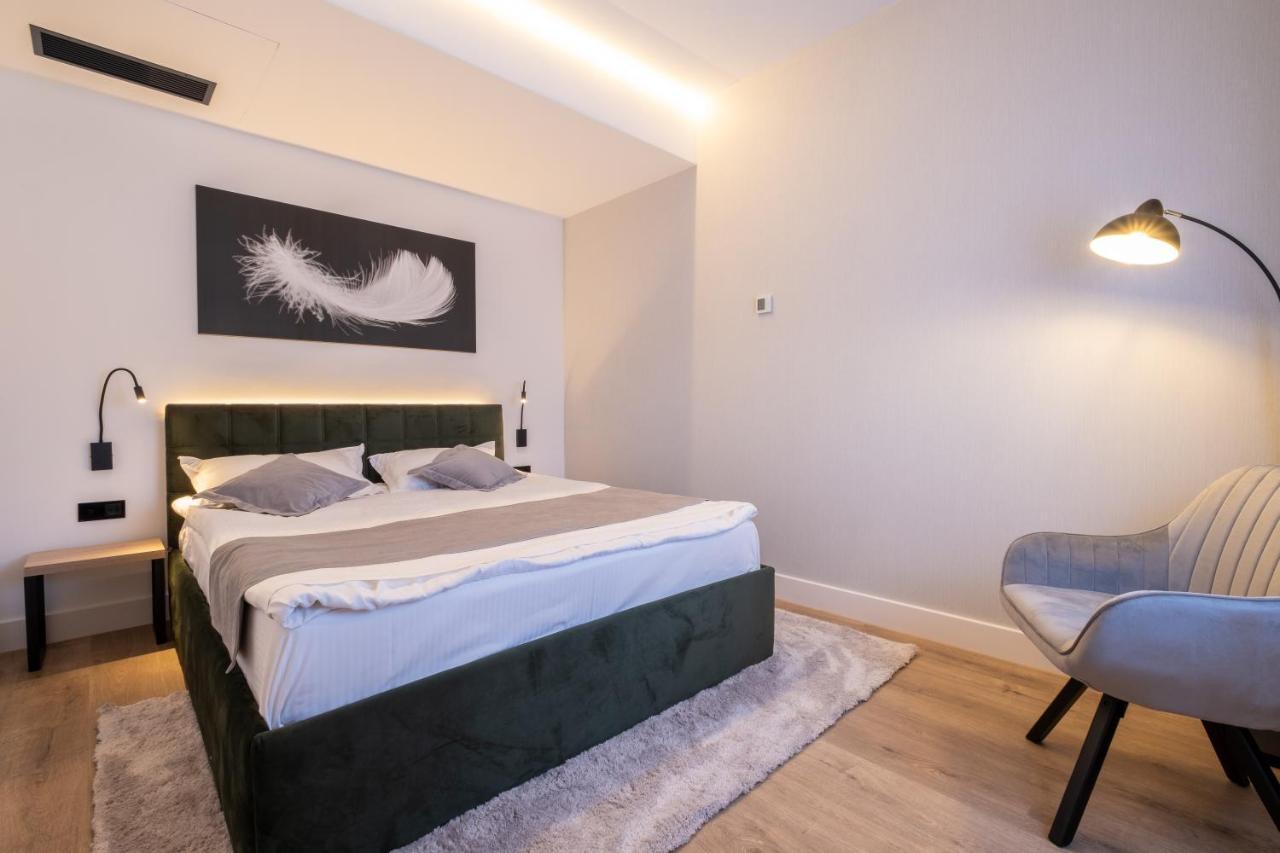 Pensiunea Casa Georgia Comanesti  Exteriör bild
