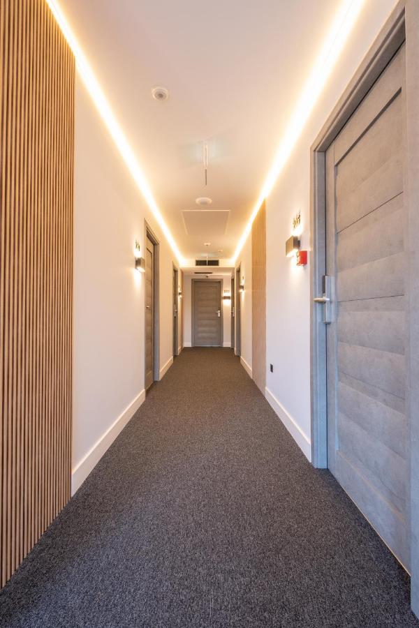 Pensiunea Casa Georgia Comanesti  Exteriör bild